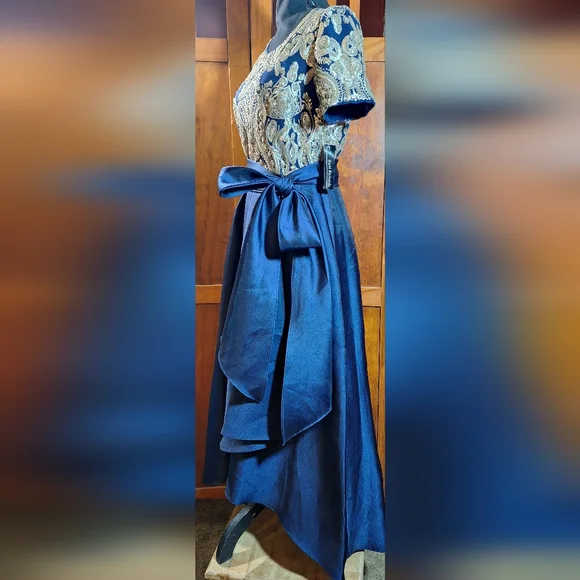 NWT R&M RICHARDS Navy and Gold Maxi Dress - Picture 3 of 10